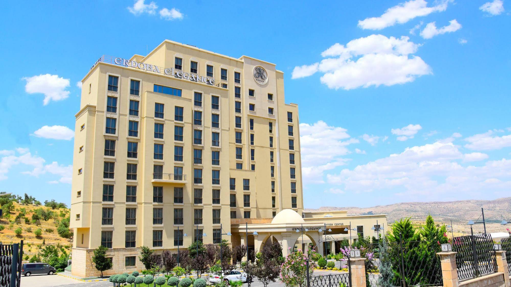 Ramada Plaza By Wyndham Mardin Hotell Exteriör bild